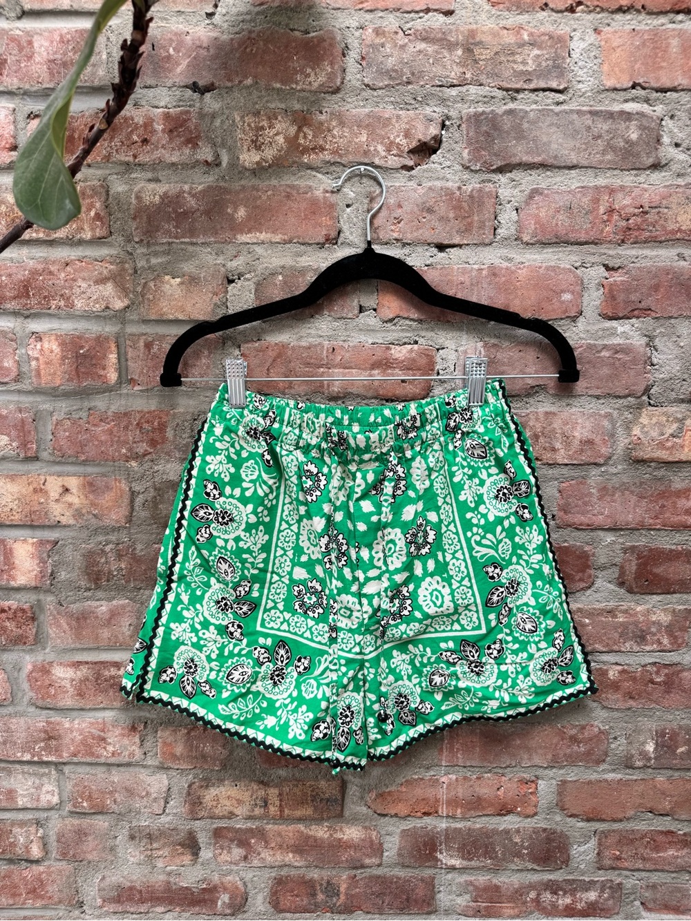 Zara cotton bandana vacation beach summer shorts green small
